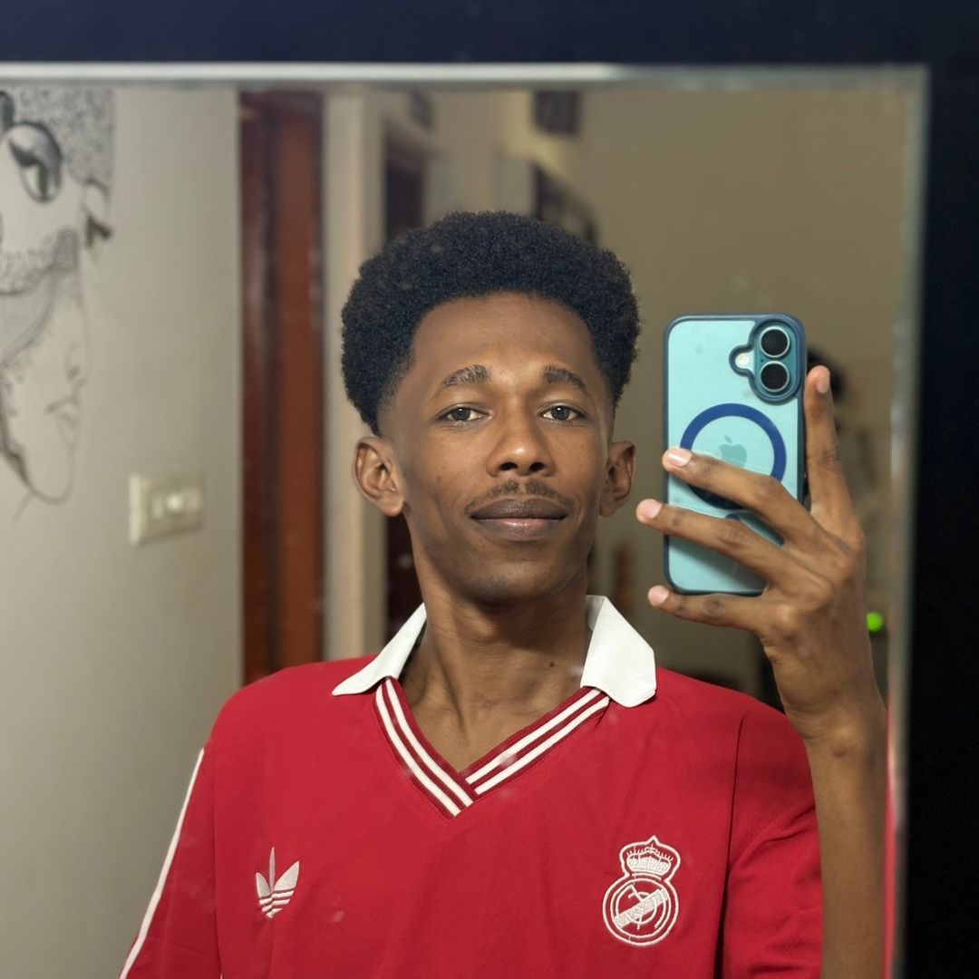 منذر🇮🇳🇸🇩 profile