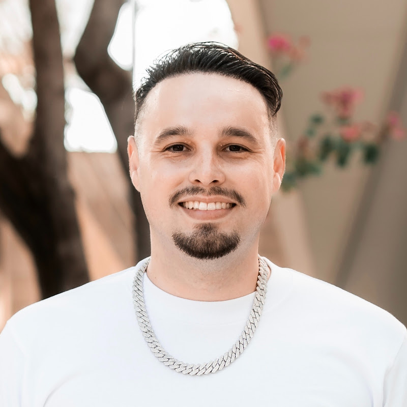 Alex EZ Tech Tips profile