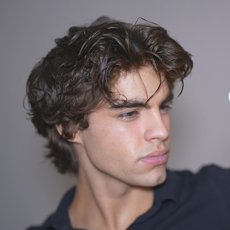 Dillon Latham Live profile
