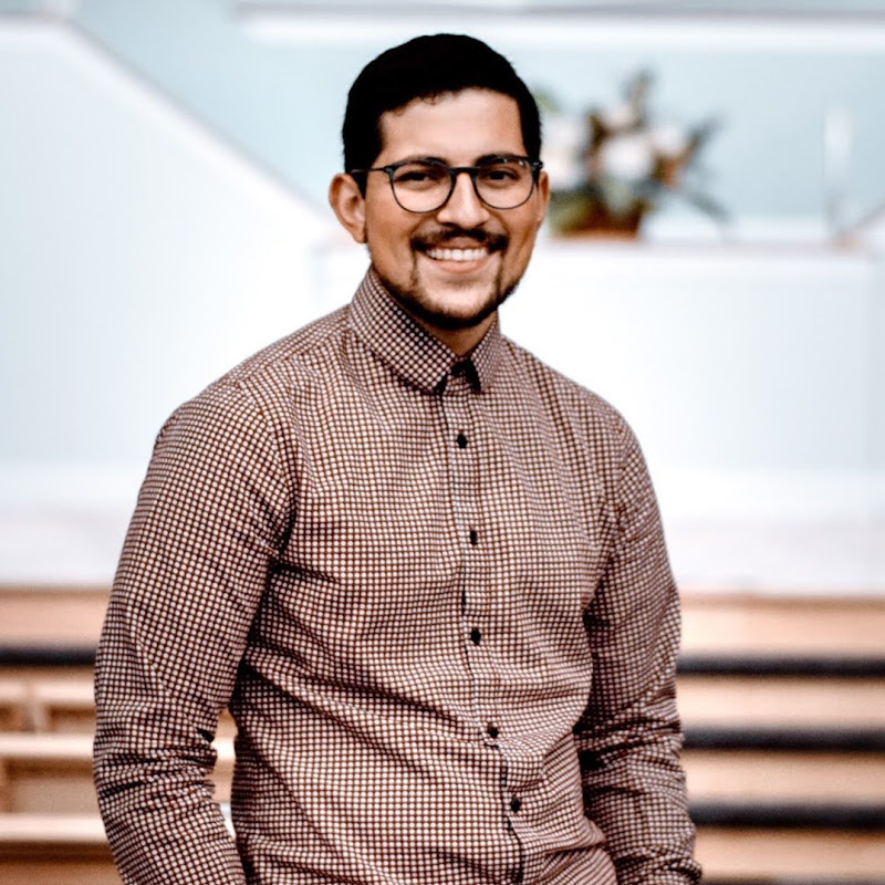 Jose Briones - Dumbphone Reviews profile