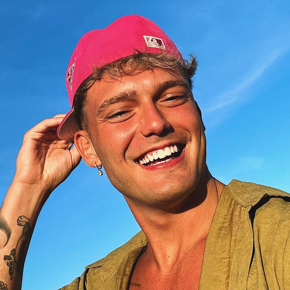 Ian Lucas profile