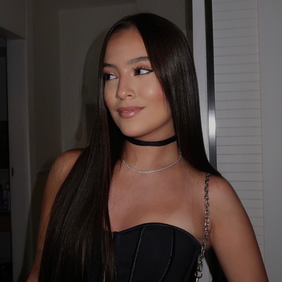 julia pimentel profile