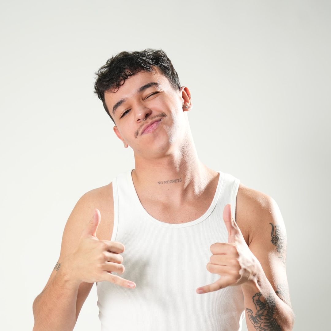 uailazaro profile